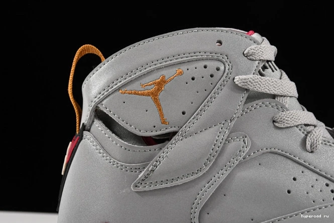 BV6281-006 7 Air Reflective Jordan Cardinal 0526